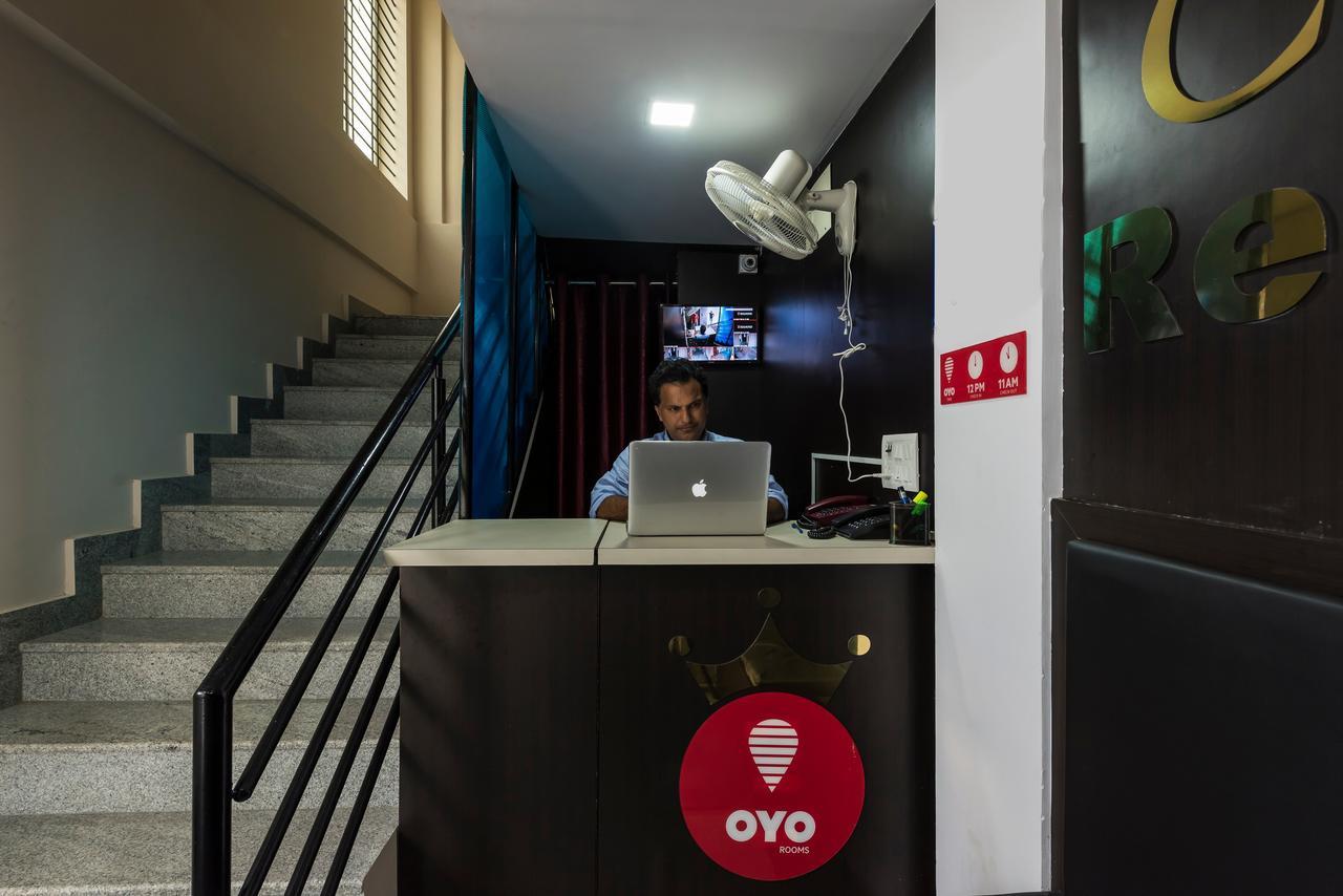 מייזור Oyo 9544 Hotel Crown Residency מראה חיצוני תמונה