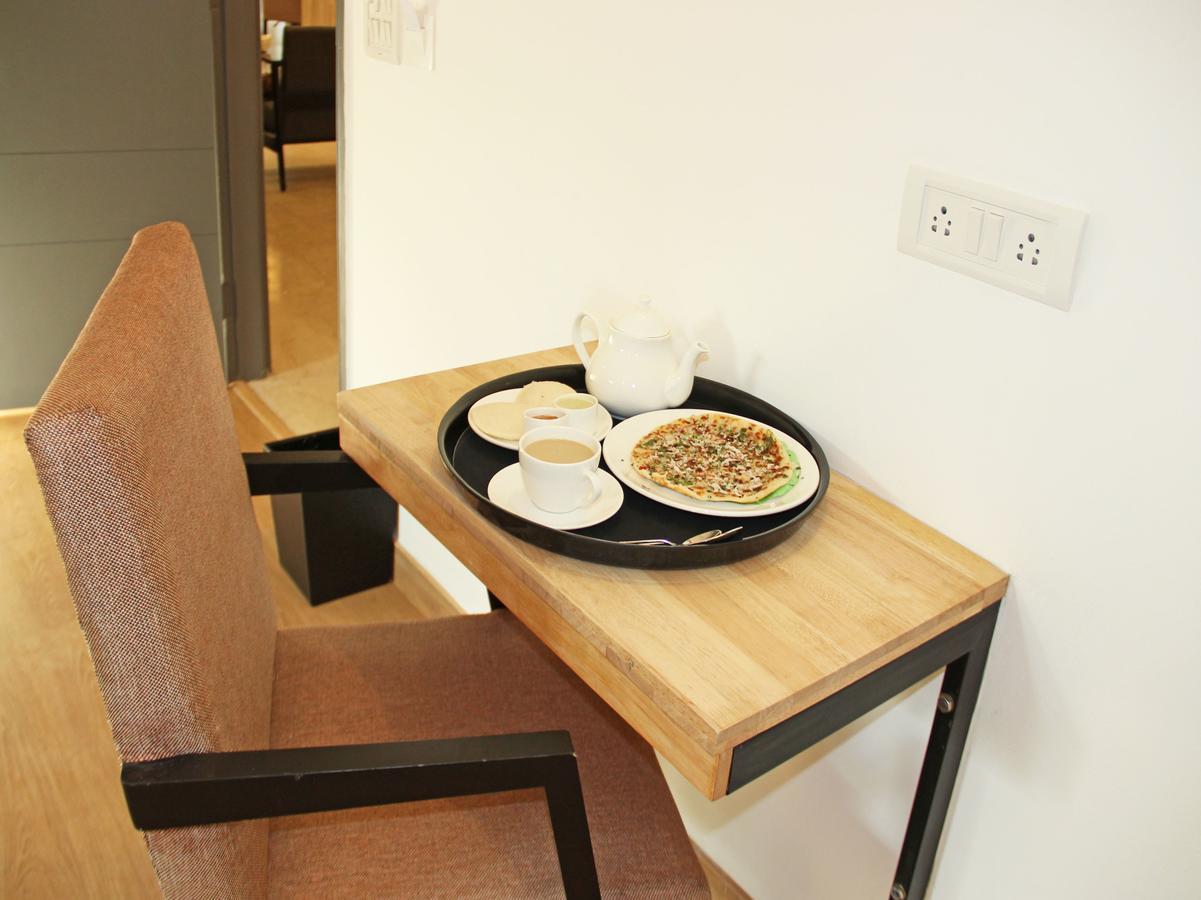 מייזור Oyo 9544 Hotel Crown Residency מראה חיצוני תמונה