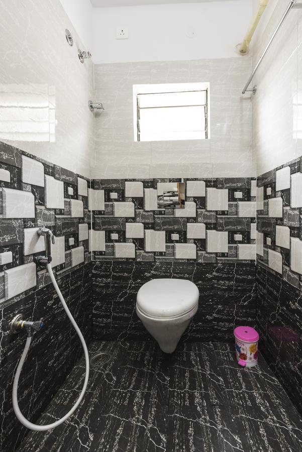 מייזור Oyo 9544 Hotel Crown Residency מראה חיצוני תמונה